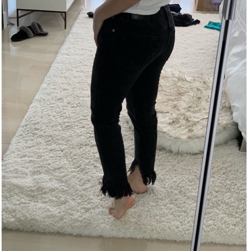 Zara premium denim black jeans Size 4